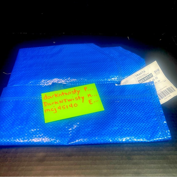 BRAND NEW FRAKTA 19 GALLON IKEA BAGS CAN USE THESE FOR ALMOST EVERYTHING! - Picture 2 of 12